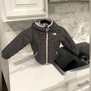 Girls reversible northface jacket